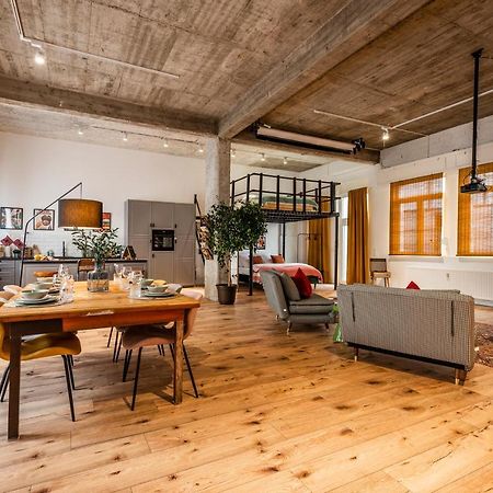 Klassen Stay - Exklusives Loft - Xxl Leinwand - 4 Km Messe, 1,5 Km Hbf Essen Exteriör bild